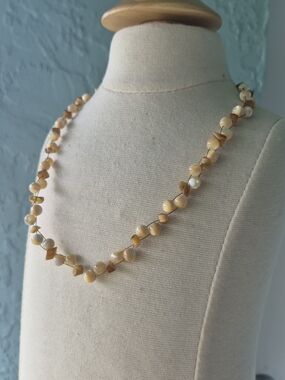 VTG Handcrafted Cream and Tan Shell Bead Necklace